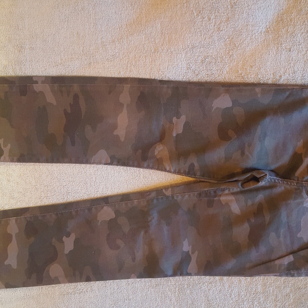 Old Navy Boys Camo Pants
